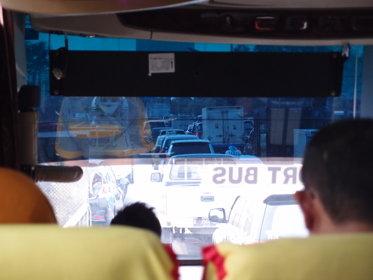 2015-10-08 Jakarta - Jakarta Airport (Video + Foto)